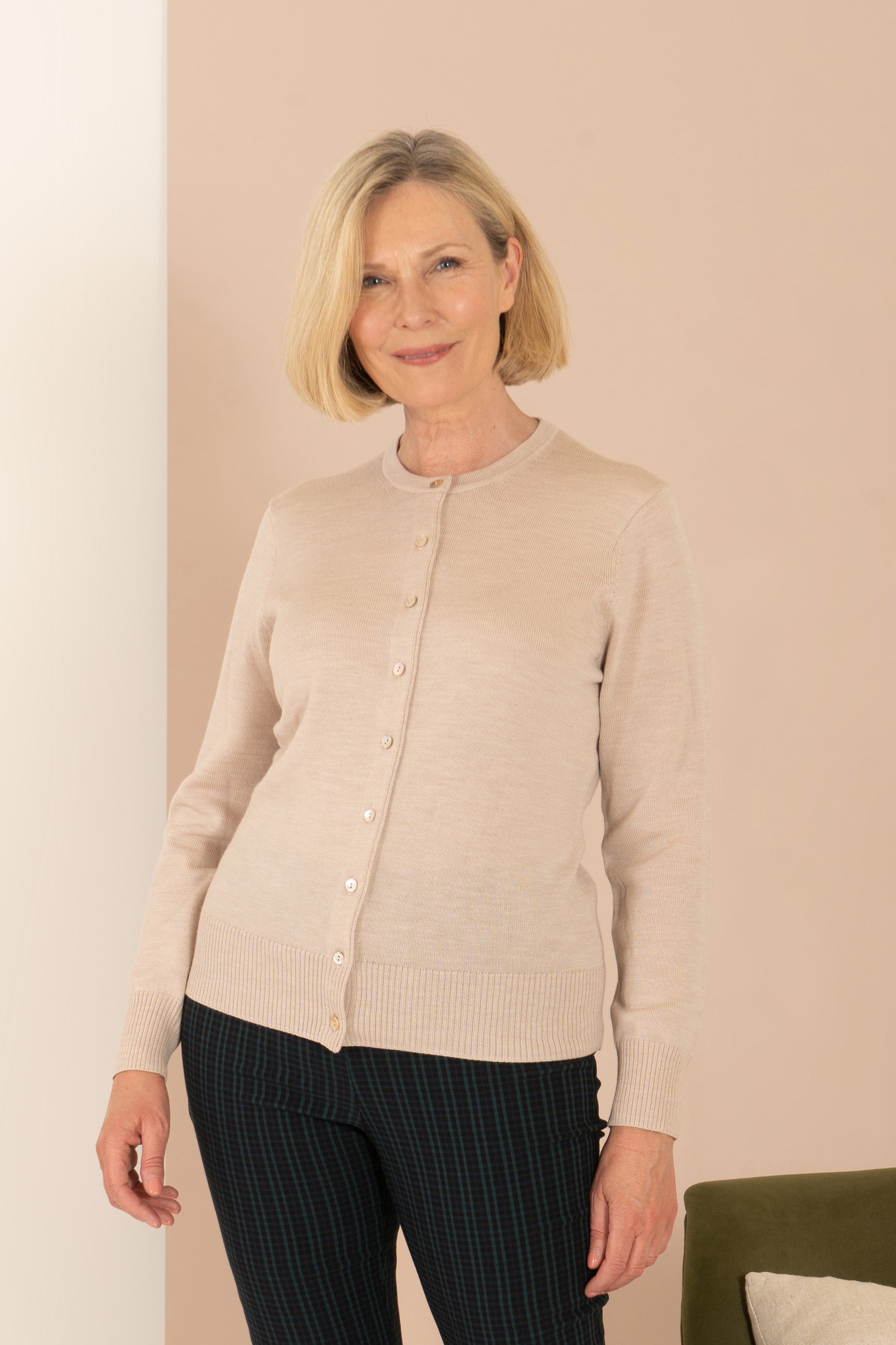 Poppy Merino Wool Cardigan - Women's Classic Cardigans – Carr & Westley