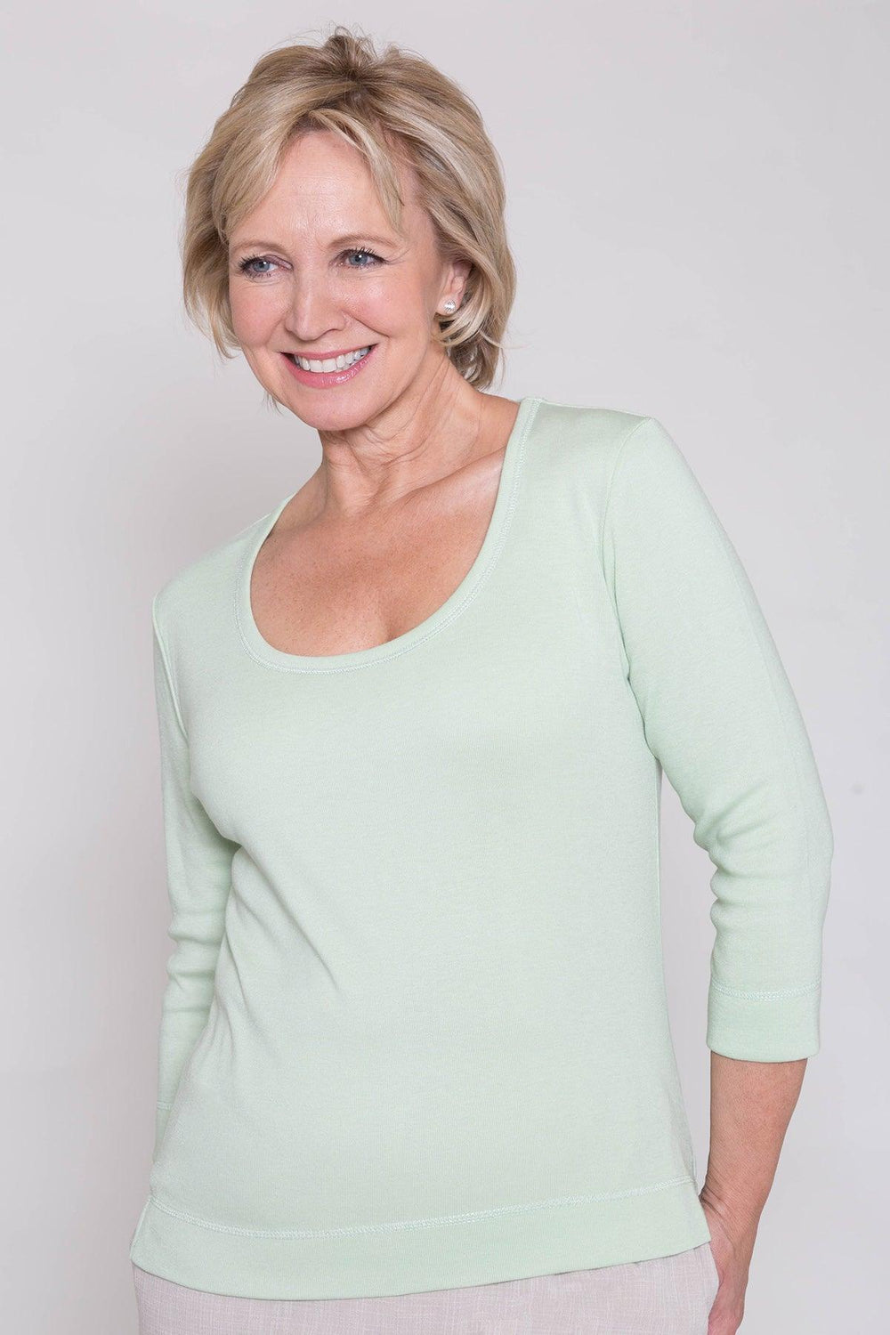 Poppy Ribbed Scoop Neck Top (Apple)